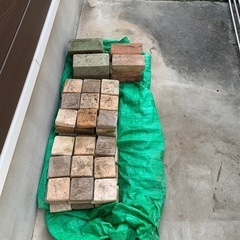 引き渡し決定レンガ　タイル