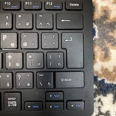 ワイヤレスキーボードの画像