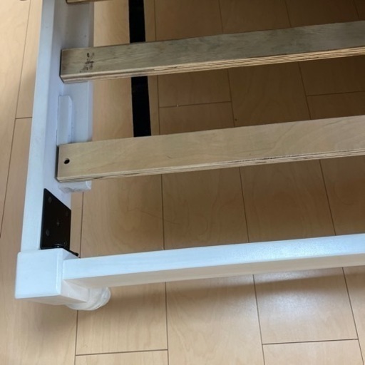 ダブルベッド　マットレス付き