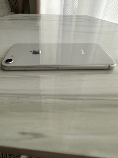 iPhone 8 64GB シルバー　バッテリー86%
