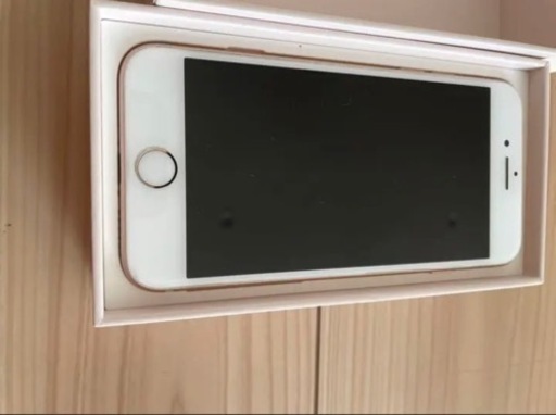 iPhone8 Gold 64GB SIMフリー(値下げ中)