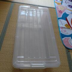 ニトリ　コロ付き衣装ケース　74の画像