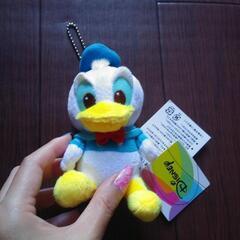 新品ﾄﾞﾅﾙﾄﾞﾀﾞｯｸキーホルダー
