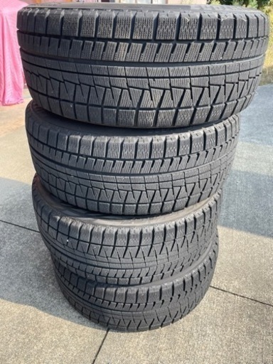 235/45R17 スタッドレスタイヤ