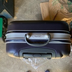 スーツケース　受付終了の画像