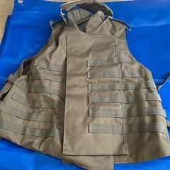 ベスト ポーランド軍ヘルメット ソ連軍の弾薬ポーチ