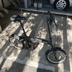 折りたたみ自転車　黒