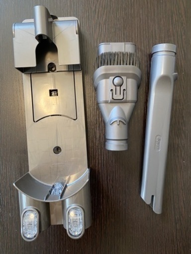 Dyson　壁掛けホルダー・ヘッドツール　コードレスクリーナー用