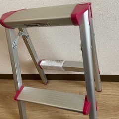 脚立　ほぼ新品　説明書付き
