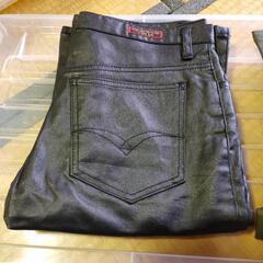 合皮？ストレッチパンツLサイズ