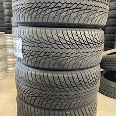 海外製 新品冬タイヤ 215/45R17 4本 プリウスレガシーなどに