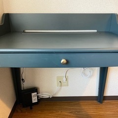 受付終了！IKEAのデスク(LOMMARP)を0円で譲ります！の画像