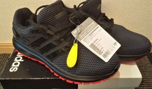 【新品未使用】レア　adidas スニーカー ENERGY CLOUD M CP8706　　26.5㎝