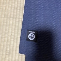 manduka  マンドゥカ　ヨガマット　amazon トレーニ...