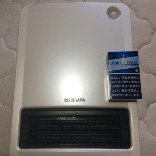 アイリオヤマの、セラミックファンヒーター1200ワット