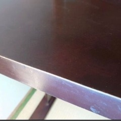 ダイニングテーブルの画像