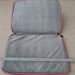 【美品】ノートパソコンケース14インチ用ピンクの画像