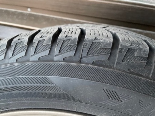 スタッドレスタイヤ　ホイール付き　165/60R15