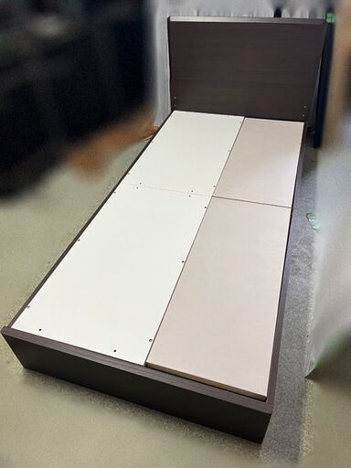 美品 Lagos(ラゴス) 三段ベッド マットレス付き/ 親子3段ベッド 年内は29日まで年始は4日から【自社配送は札幌市内限定】引き出し×2 シングルベッド 木製フレーム  / 札幌市白石区☆店頭お引き取り