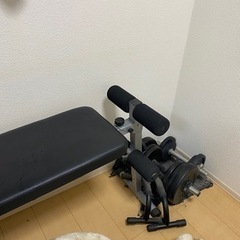 腹筋台　　必要であればダンベルも