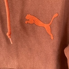 PUMA プーマ　Sサイズ　古着　メンズ　パーカーの画像
