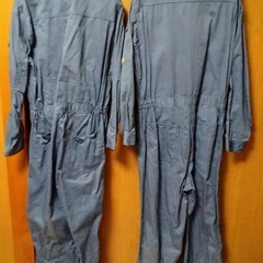 無料で差し上げます。「つなぎ2着M+Lサイズ」の画像