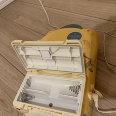ソニー　水に強いラジオCDプレーヤー　‎ICF-CD73V の画像