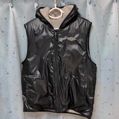 R.NEWBOLD・UMBRO／リバーシブルベスト／ブラック&グ...