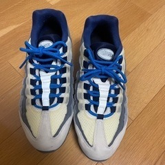 NIKE AIR