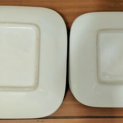 【中古品】モダンなスクエアホワイト皿大4枚中4枚計8枚セット　爽やかな朝食のテーブルに♪の画像