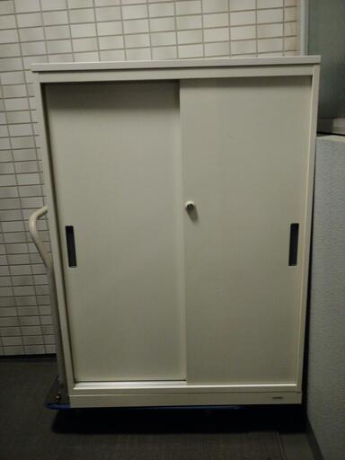 中古　引き戸スチール書庫　80cm×40cm×112cm