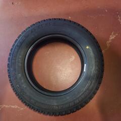 175 70 14スタッドレスタイヤ1本の画像