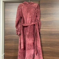 【差し上げます】レディース　皮のロングコートの画像