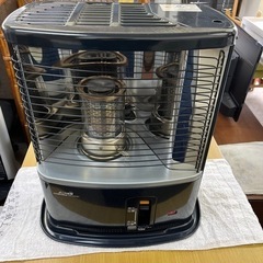 お取引き中です！石油ストーブ　2012年　コロナ　4Lです★