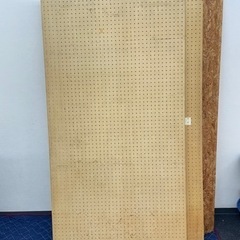 【受付終了】穴の空いた板　3×6 2枚