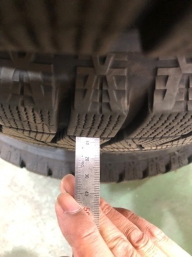 215/65R16 スタッドレスタイヤセット　取引中