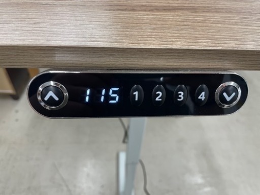 受付終了です】GM558 ☆年末家具SALE☆ 電動昇降デスク 4メモリ機能 受付終了です】GM558 ☆年末家具SALE☆ 電動昇降デスク 4メモリ機能