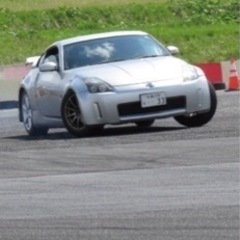 一人目の方で決まりました。z33 オートマ