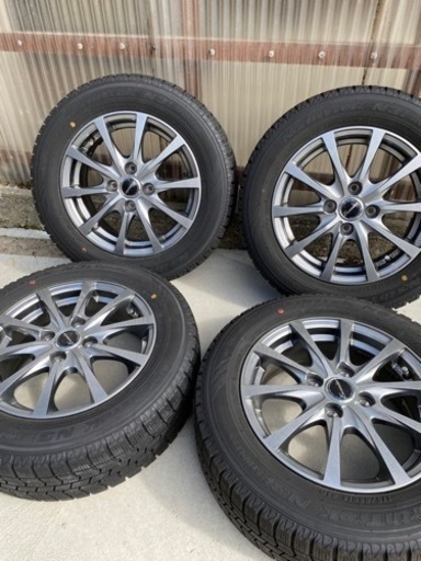 スタッドレスタイヤ　冬タイヤホイール付き　14インチ　4本セット　175/65R14
