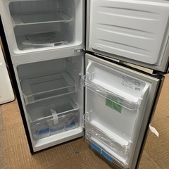 【未使用】2022年製　直冷式　ハイセンスノンフロン2ドア冷蔵庫120L/ブラック/配送設置可能の画像