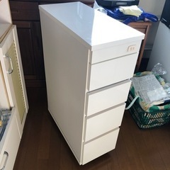 隙間収納　キッチン　洗面所
