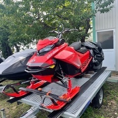 ski-doo  スノーモービル  スキードゥ