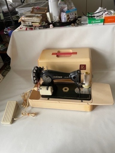 JANOME ジャノメ 1950 MODEL ミシン 手動を電動足踏み式に改造 モーター YDK YM-40W 中古品   1950年 モデル  状態は、中古品
