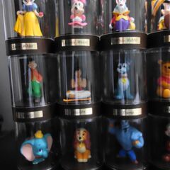ディズニーファギア18体の画像
