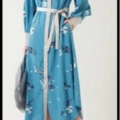 川口春奈さん着用ROSEBUDオリエンタルプリントワンピース着飾る恋にはの画像