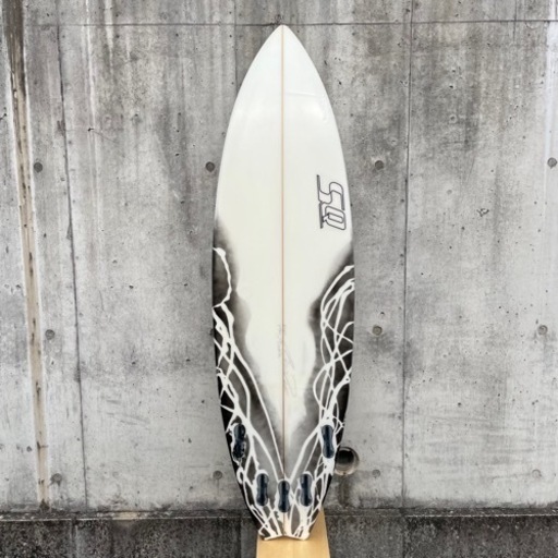 ??超美品‼︎最新のFCSⅡ??　SEQUENCE 5'10 