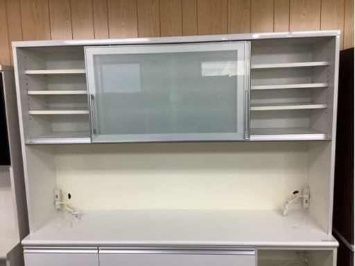 【リサイクルサービス八光　田上店　配達・設置OK】株式会社　長　エナメルホワイト 大型食器棚