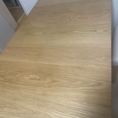 ダイニングテーブルの画像