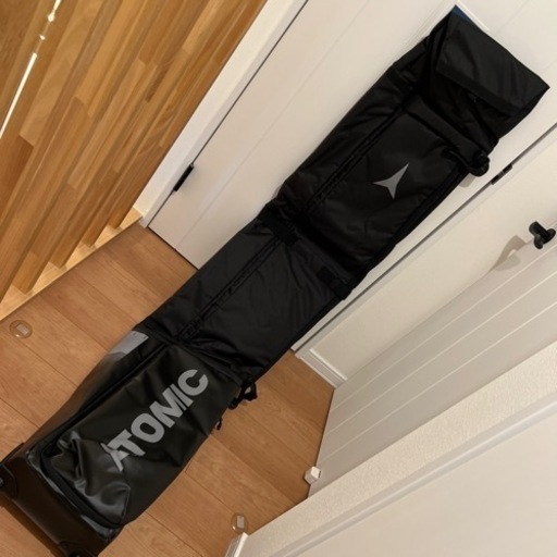 アトミック　スキーバッグキャスター付き新品未使用