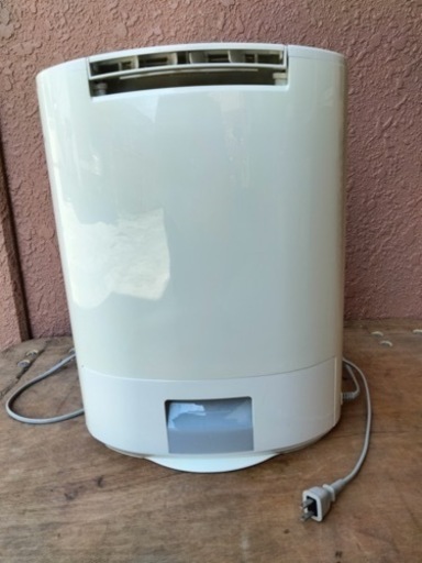 【値下げしました】空気清浄機　除湿機　デシカント方式除湿乾燥機 F-YZE60  09年製　1188